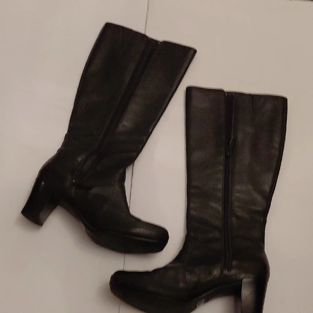 Clarks Womens Black Leather Knee-High Block Heeled Boots Sz 8.5W - Picture 8 of 11